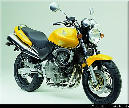 honda_600hornet_2002_3.jpg