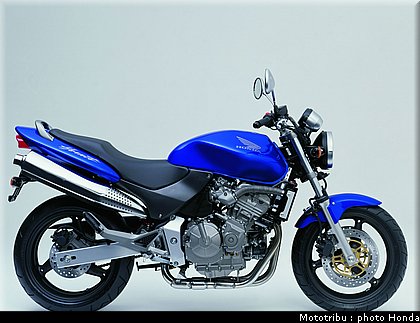honda_600hornet_2002_5.jpg