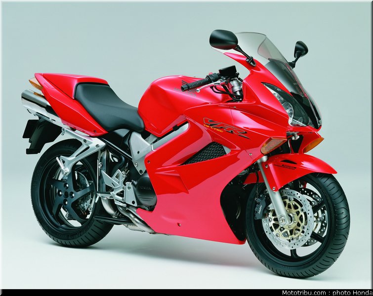 honda_800_vfr_vtec_2002_008
