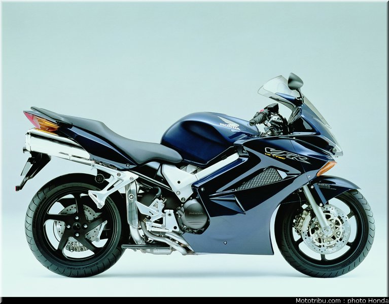 honda_800_vfr_vtes_abs_2002_011