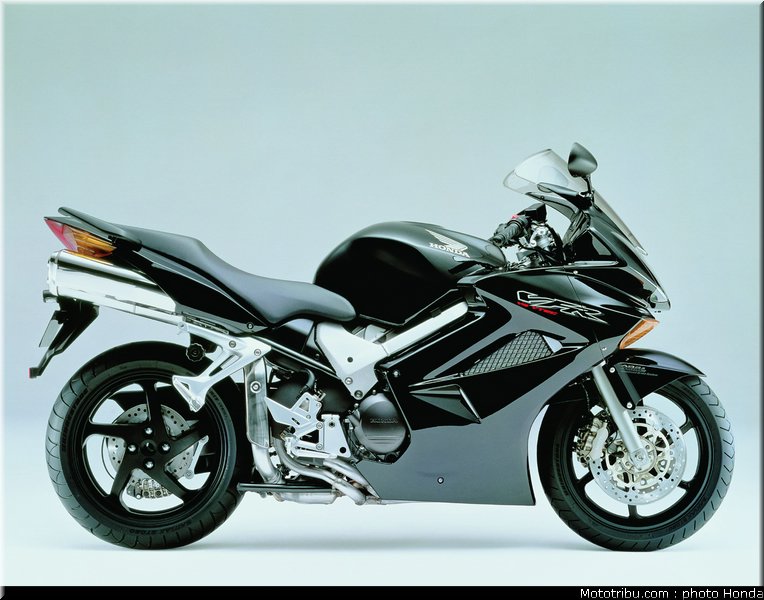 honda_800_vfr_vtes_abs_2002_014