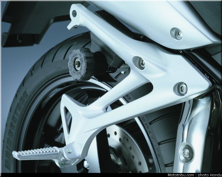 honda_800_vfr_vtes_abs_2002_023