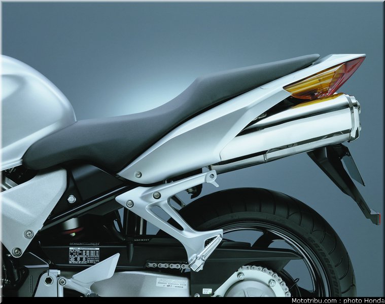 honda_800_vfr_vtes_abs_2002_024