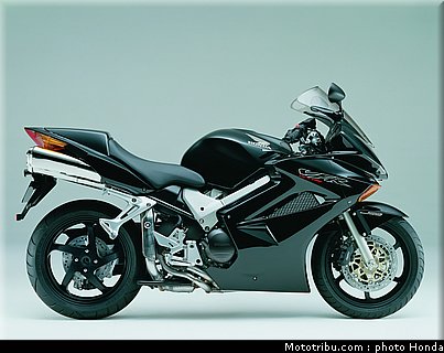 honda_800_vfr_vtec_2002_003.jpg