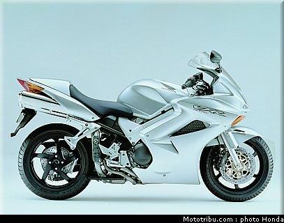 honda_800_vfr_vtec_2002_005.jpg