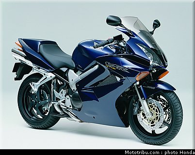 honda_800_vfr_vtec_2002_007.jpg