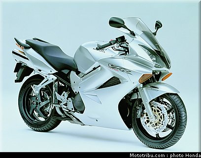 honda_800_vfr_vtec_2002_009.jpg