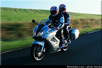 honda_800_vfr_vtec_2002_014.jpg