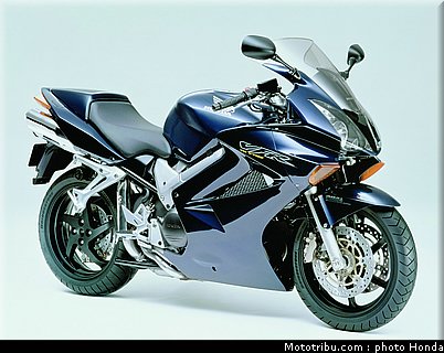 honda_800_vfr_vtes_abs_2002_005.jpg