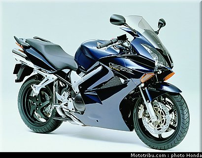honda_800_vfr_vtes_abs_2002_006.jpg