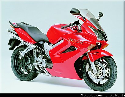 honda_800_vfr_vtes_abs_2002_008.jpg