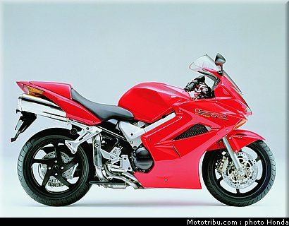 honda_800_vfr_vtes_abs_2002_012.jpg