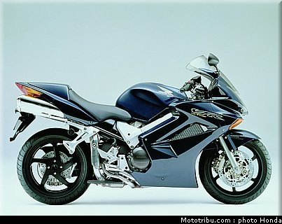 honda_800_vfr_vtes_abs_2002_015.jpg