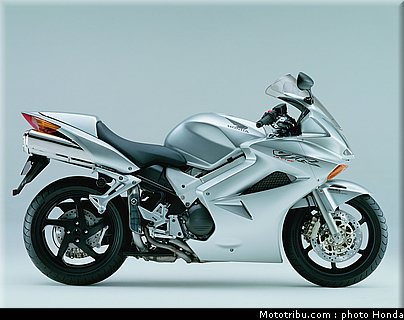 honda_800_vfr_vtes_abs_2002_016.jpg