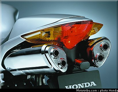 honda_800_vfr_vtes_abs_2002_034.jpg