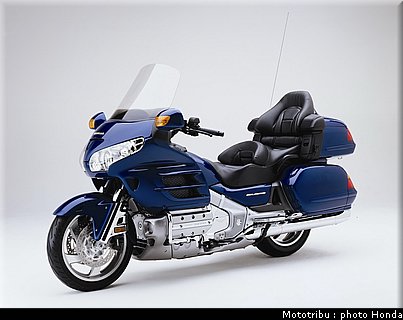 honda_goldwing_2002_1.jpg