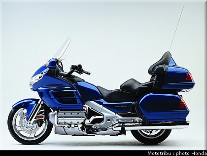 honda_goldwing_2002_2.jpg