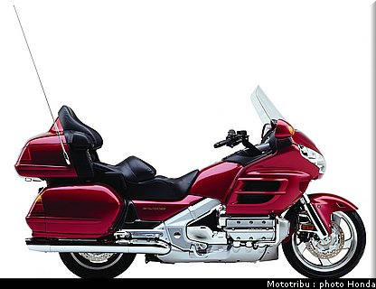 honda_goldwing_2002_3.jpg