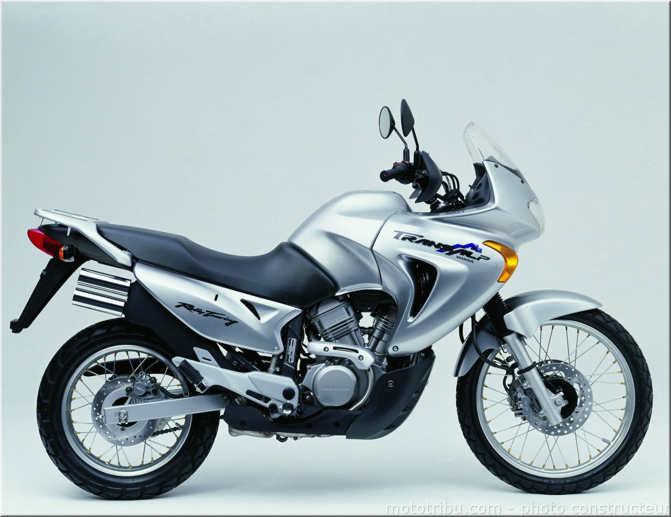 MOTO 