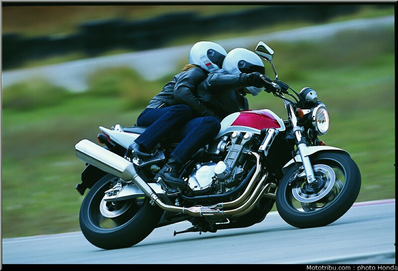 honda_1300cb_2003_001
