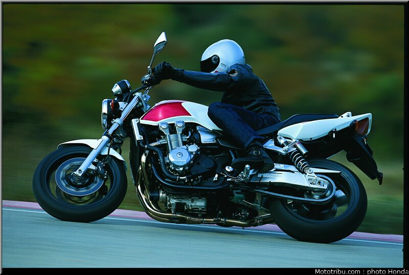 honda_1300cb_2003_003
