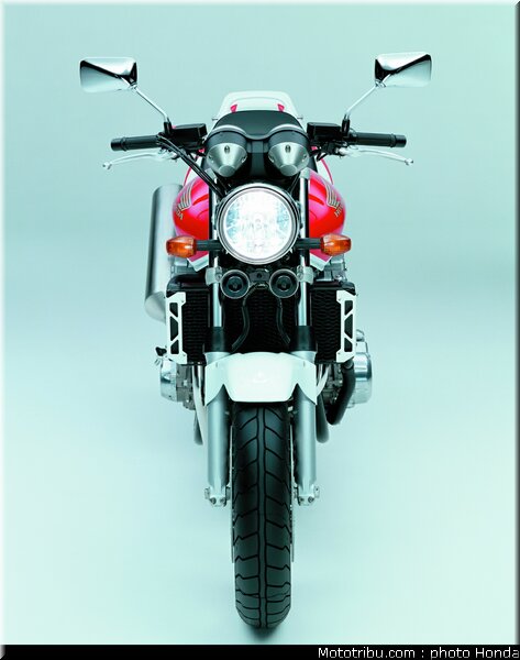 honda_1300cb_2003_017