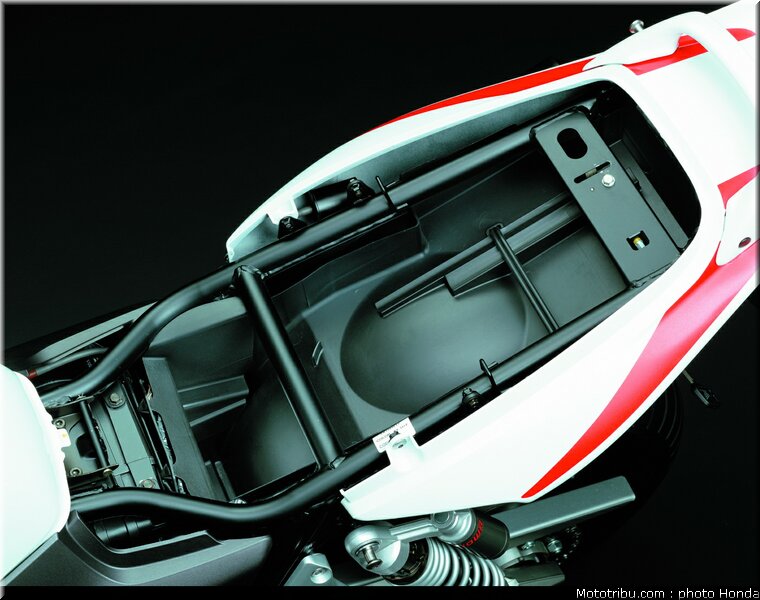 honda_1300cb_2003_030