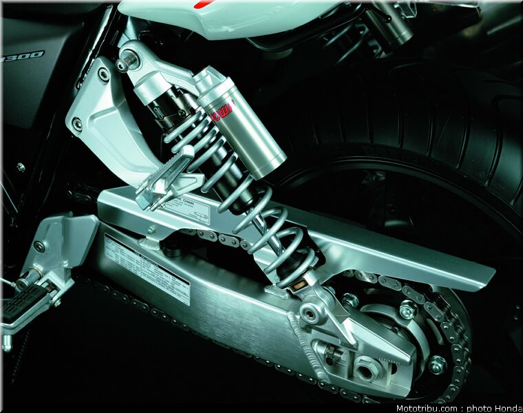 honda_1300cb_2003_038