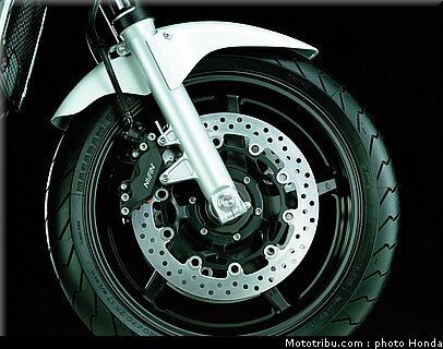 honda_1300cb_2003_035.jpg