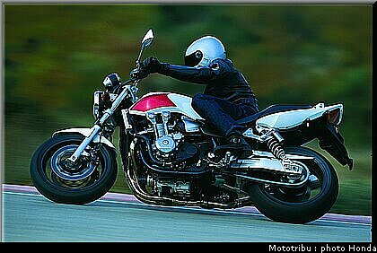 honda_1300cb_2003_003.jpg