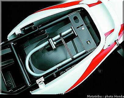 honda_1300cb_2003_028.jpg