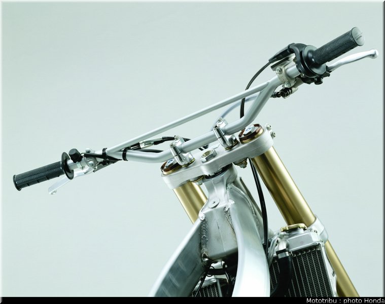 honda_450crf2003_009