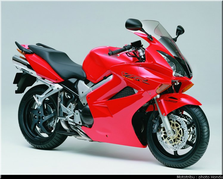 honda_800_vfr_2003_004