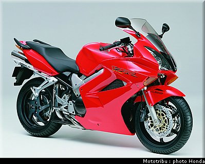honda_800_vfr_2003_004.jpg