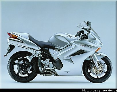 honda_800_vfr_2003_013.jpg