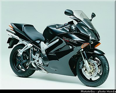 honda_800_vfr_2003_015.jpg