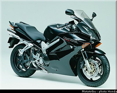 honda_800_vfr_2003_016.jpg