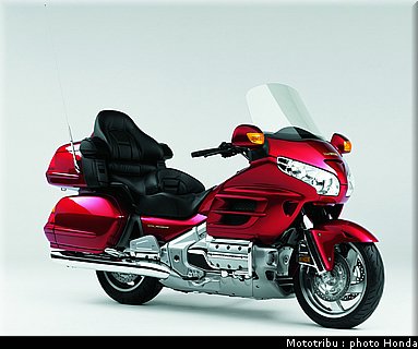 honda_goldwing_2003_1.jpg