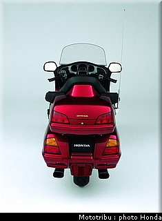 honda_goldwing_2003_5.jpg
