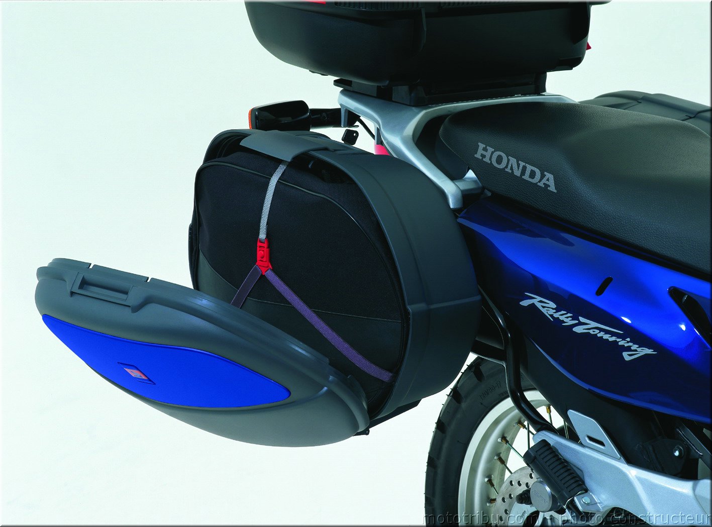 MOTO 