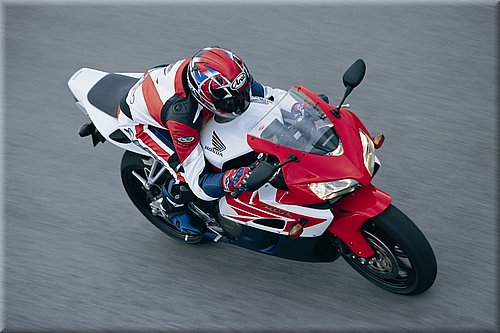 honda-1000cbr-2004-006.jpg