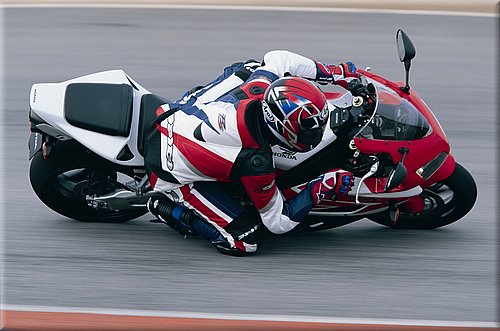honda-1000cbr-2004-007.jpg