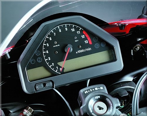 honda-1000cbr-2004-021.jpg