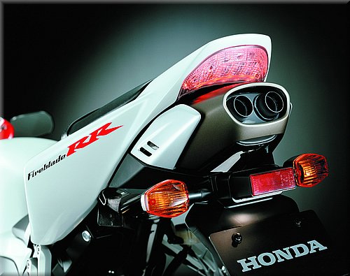 honda-1000cbr-2004-025.jpg