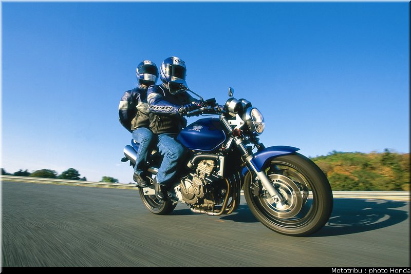 honda_600hornet_2004_002