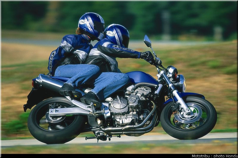 honda_600hornet_2004_003