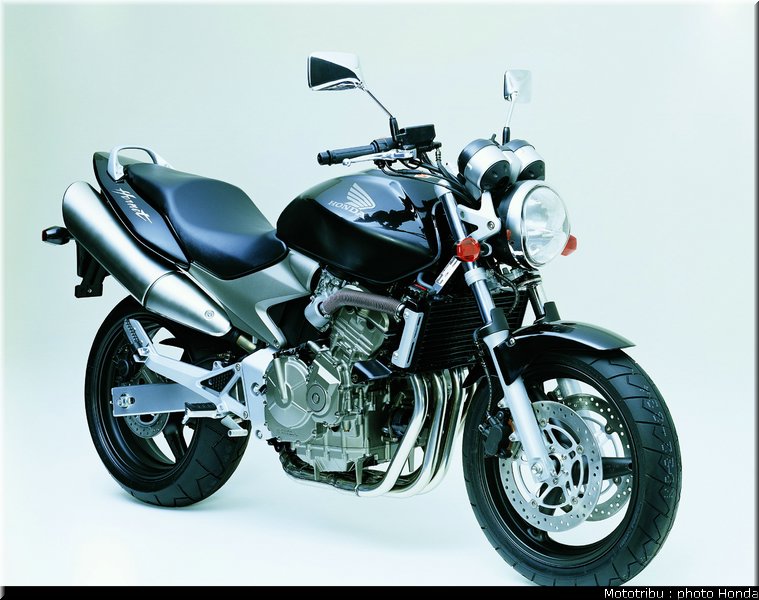 honda_600hornet_2004_004