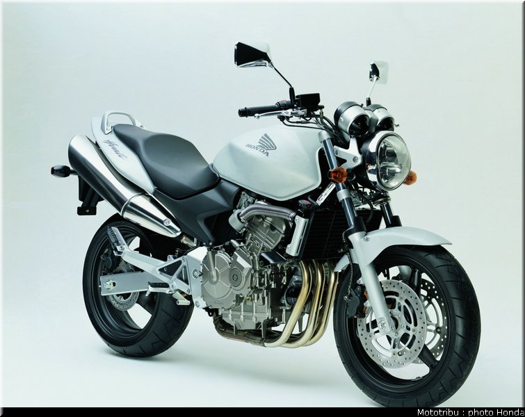 honda_600hornet_2004_005