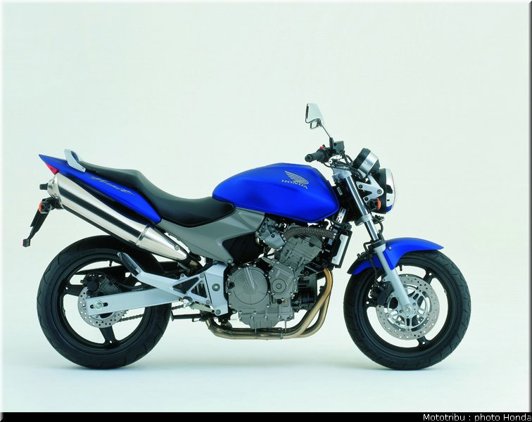honda_600hornet_2004_007
