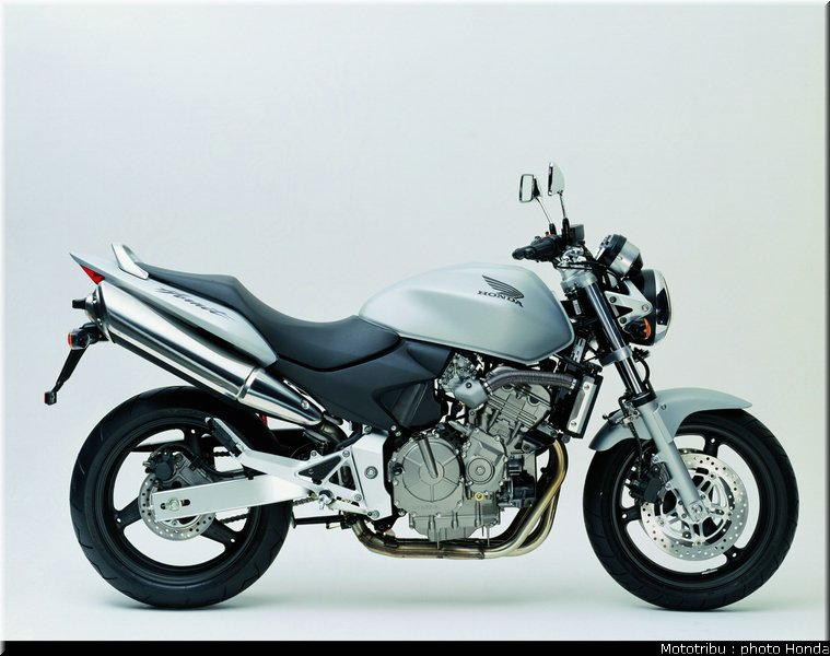 honda_600hornet_2004_008